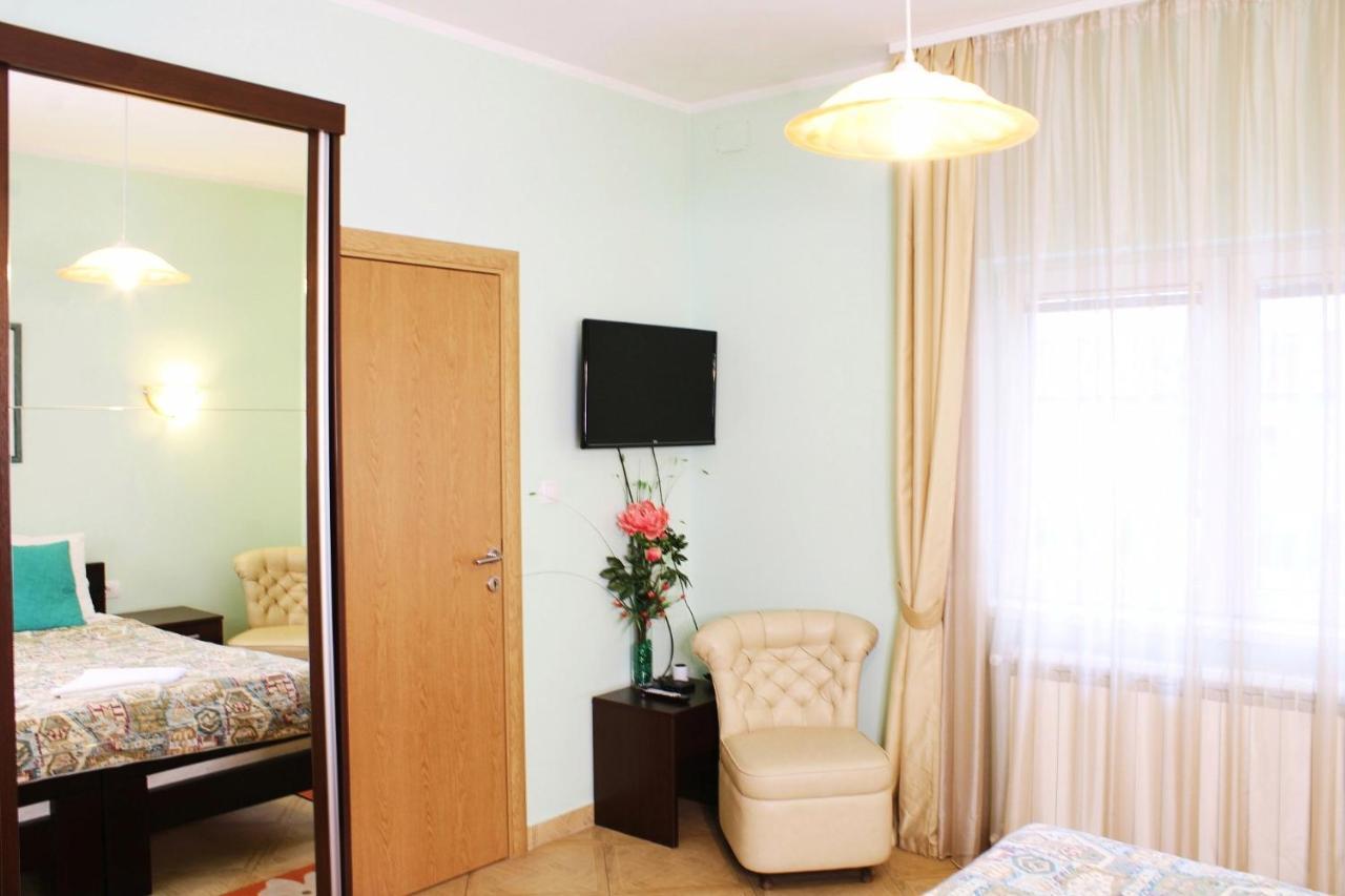 Paradisos Apartment