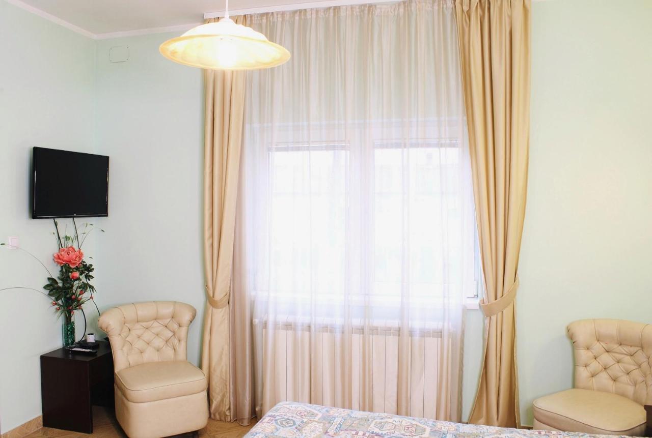 Paradisos Apartment *